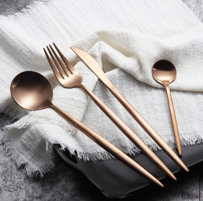 24 Teile Minimalistisches Besteck